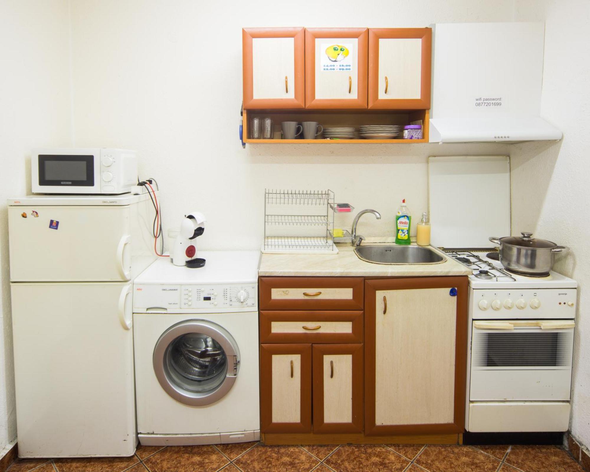 Center - Basic Flat - 10 Min To The Beach Apartment Burgas Luaran gambar