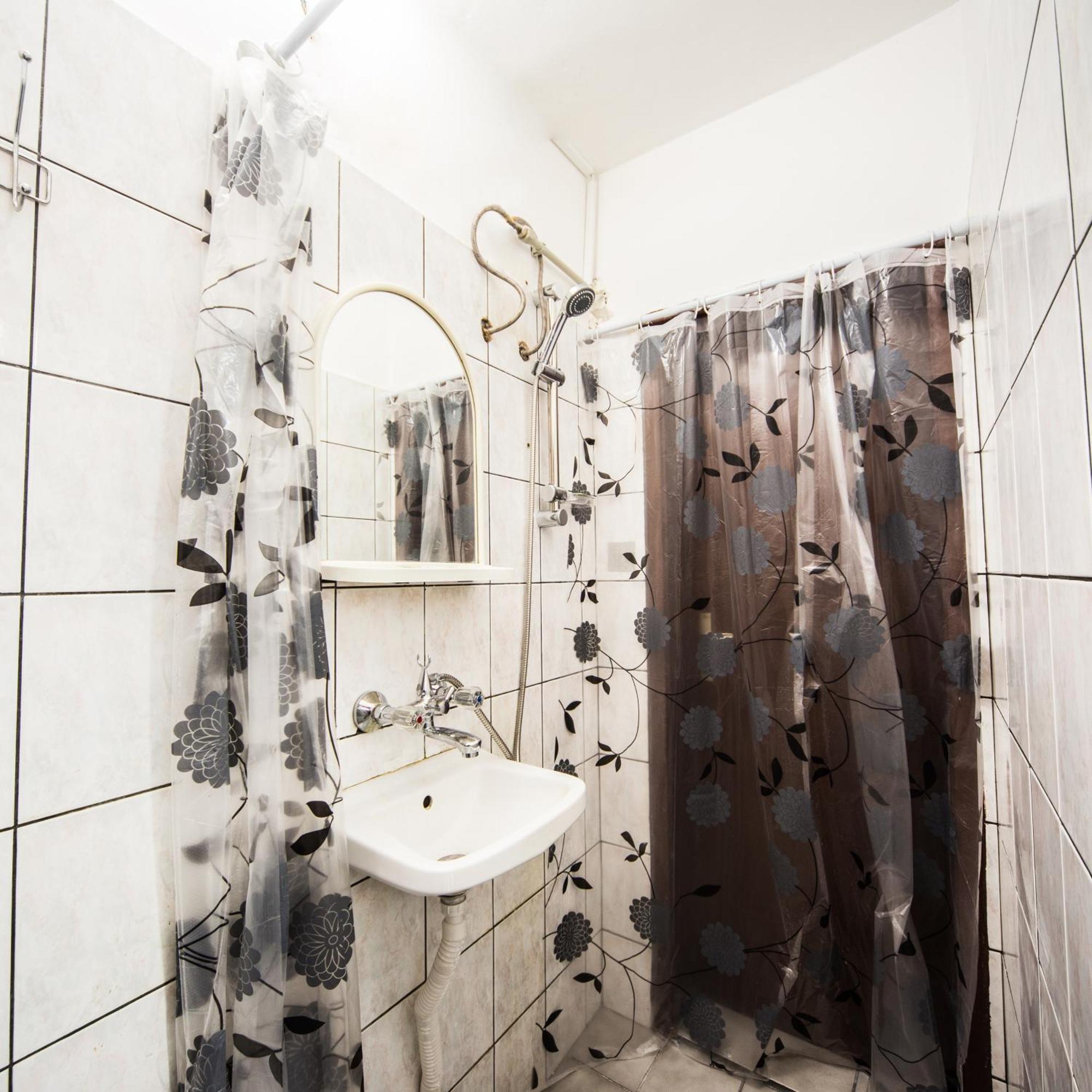 Center - Basic Flat - 10 Min To The Beach Apartment Burgas Luaran gambar